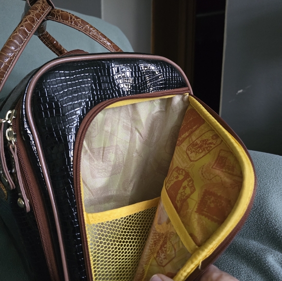 Carry-on - Picture 5 of 7